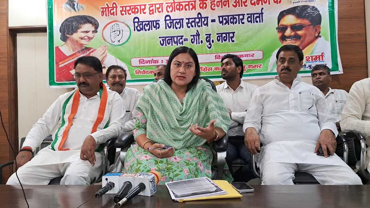 संसद की सदस्यता समाप्त हुई जरुर, राहुल गांधी सड़क से उठाते रहेंगे आवाज - डॉली शर्मा